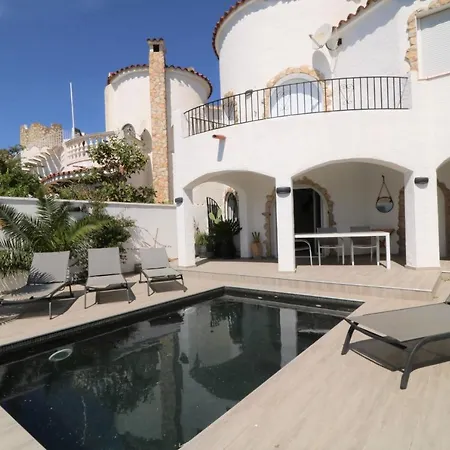 Holiday home Valira 20d - Belle Avec Piscine Sur Canal *