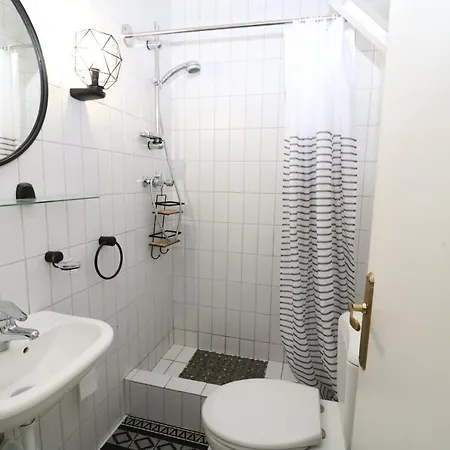 Holiday home Valira 20d - Belle Avec Piscine Sur Canal Empuriabrava